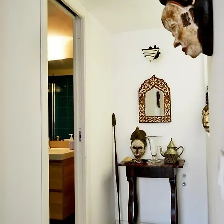 La Casa Di Marella Suites In Alojamento de Acomodação e Pequeno-almoço