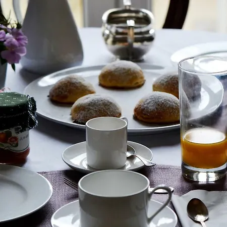 Alojamento de Acomodação e Pequeno-almoço La Casa Di Marella Suites In *